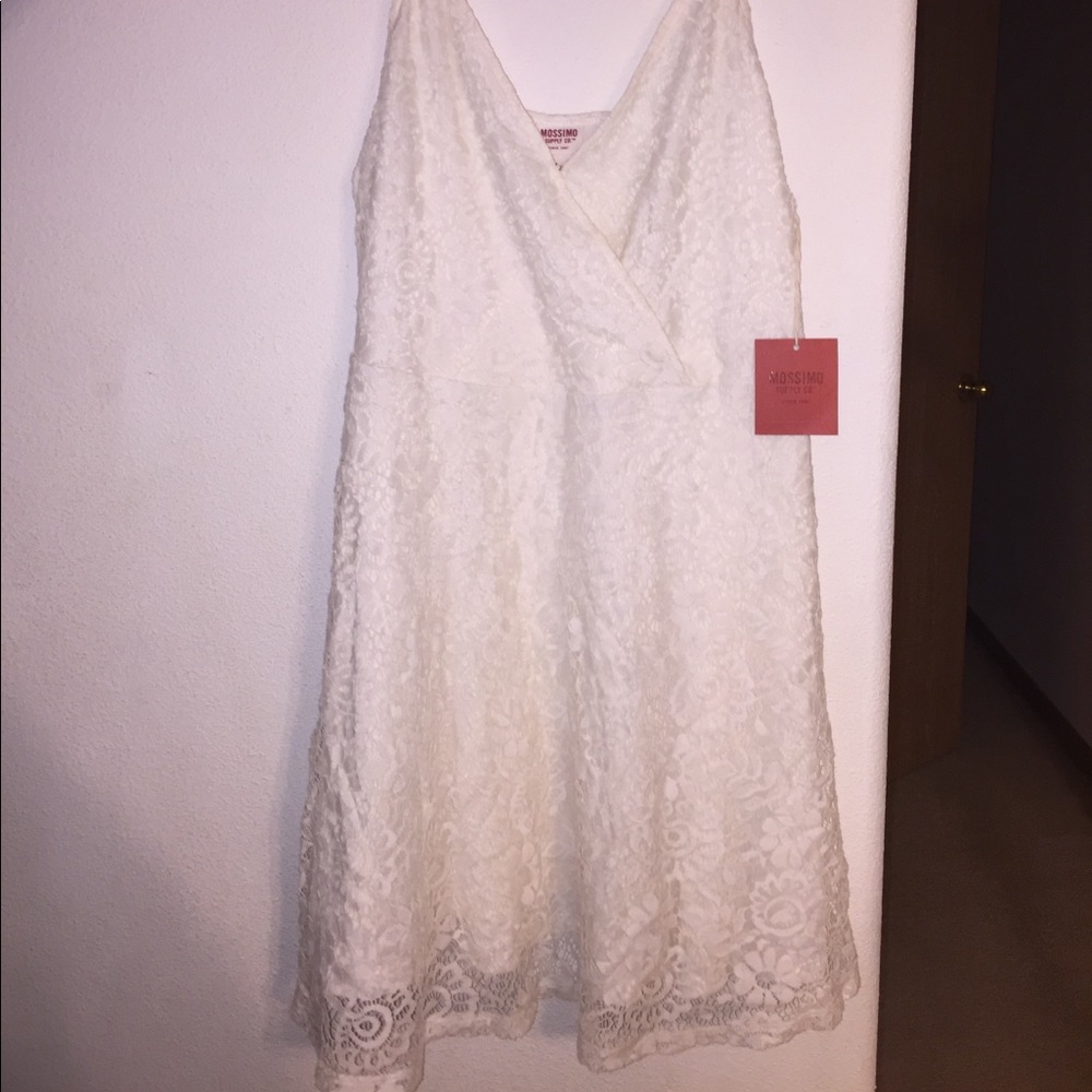 White lace dress